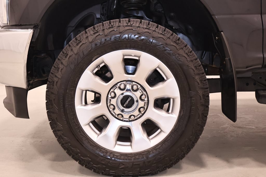 Certified 2019 Ford F350 Lariat w/ Lariat Ultimate Package AWD/4WD image 44