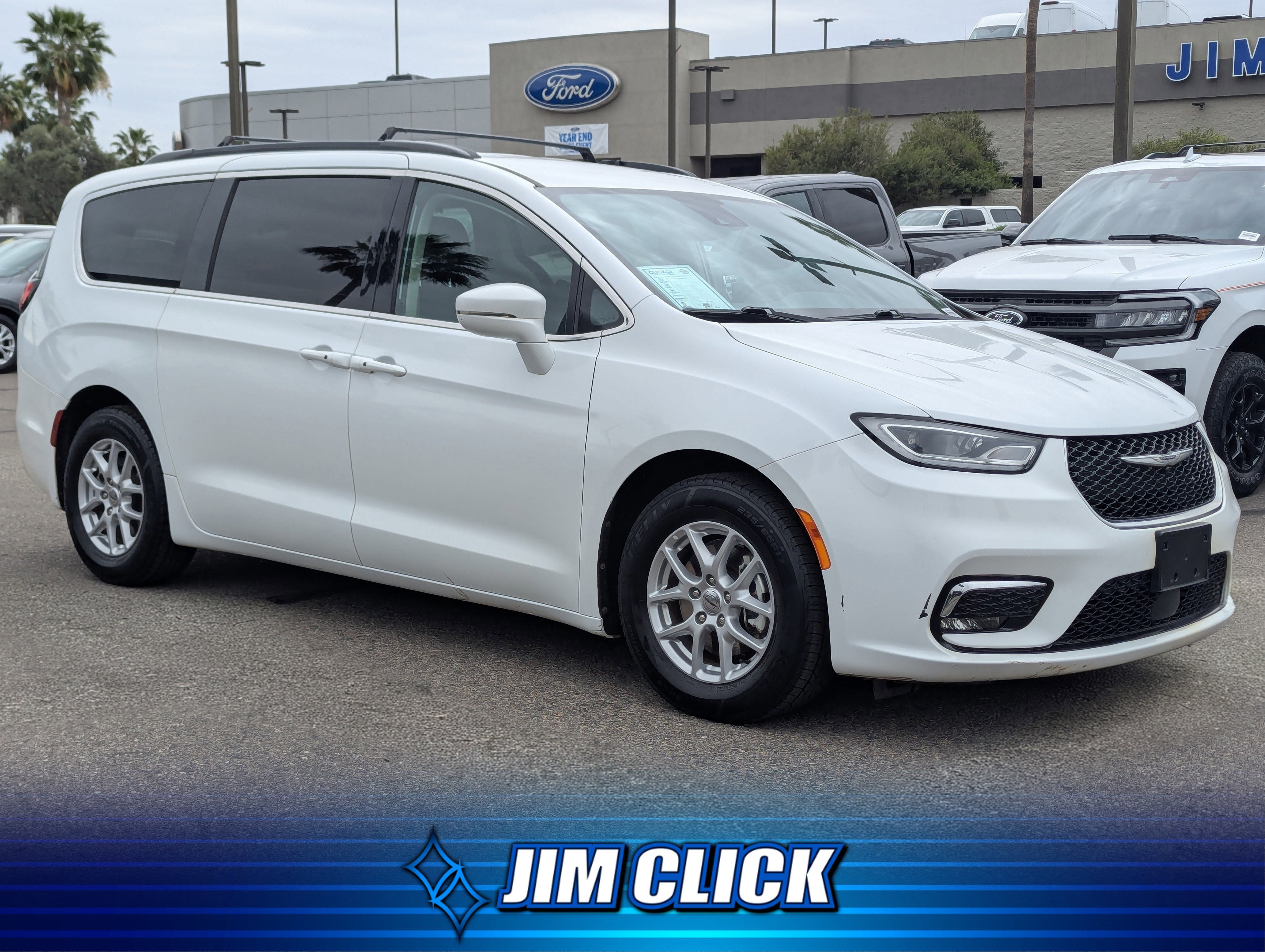 Used 2022 Chrysler Pacifica Touring-L image 5