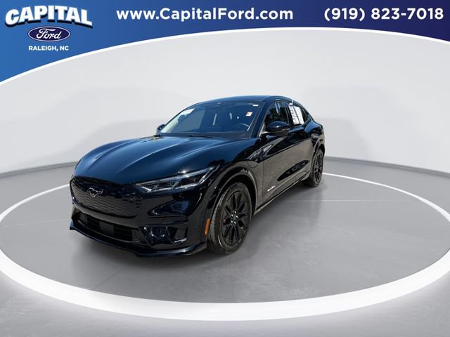 Certified 2025 Ford Mustang Mach-E Premium w/ Sport Appearance Package AWD/4WD image 4