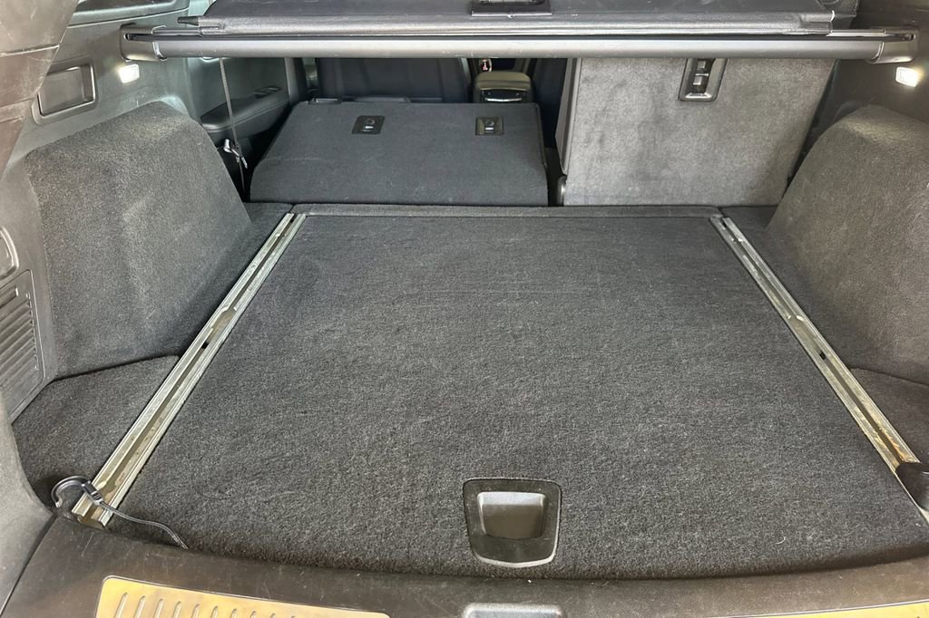 Used 2024 Cadillac XT5 Premium Luxury image 17