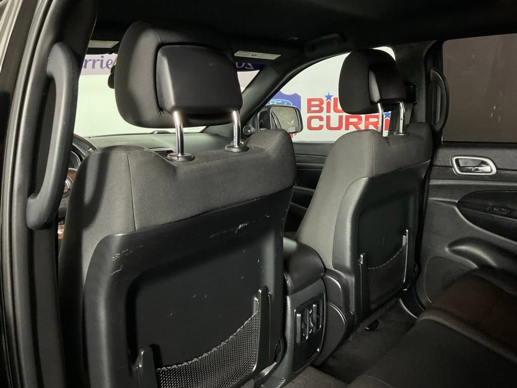 Used 2018 Jeep Grand Cherokee Laredo RWD image 15