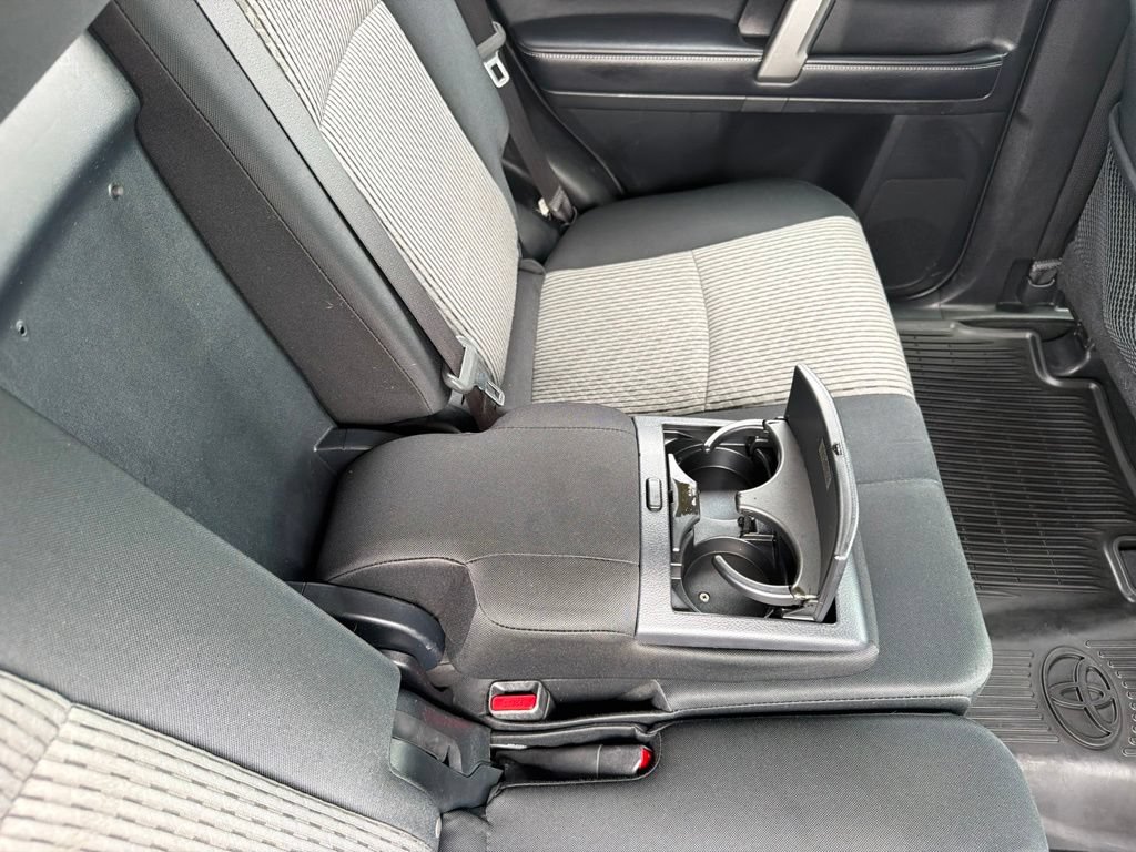 Used 2018 Toyota 4Runner SR5 AWD/4WD image 44