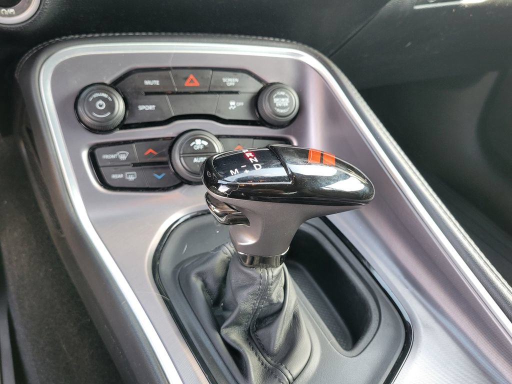 Used 2019 Dodge Challenger SXT RWD image 25