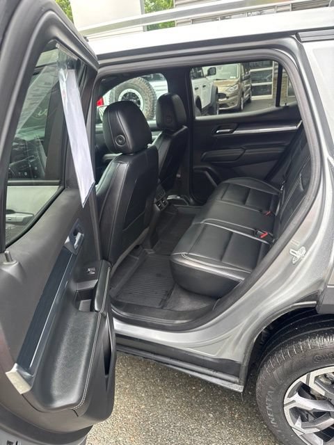 Used 2025 GMC Terrain Elevation w/ Elevation Premium Package AWD/4WD image 22