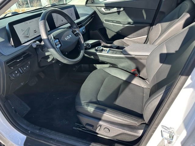 Used 2024 Kia EV6 Wind AWD/4WD image 16