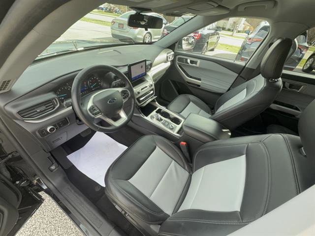 Certified 2023 Ford Explorer XLT w/ Equipment Group 202A AWD/4WD image 13