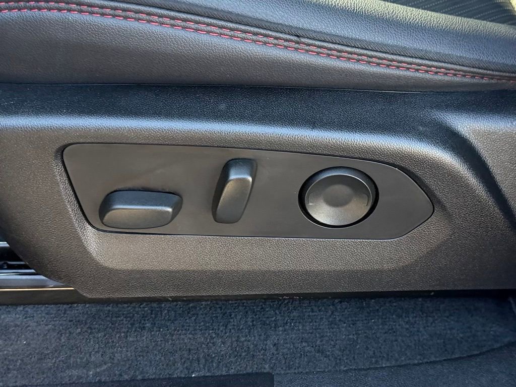 Used 2023 GMC Canyon AT4X w/ Edition 1 image 17