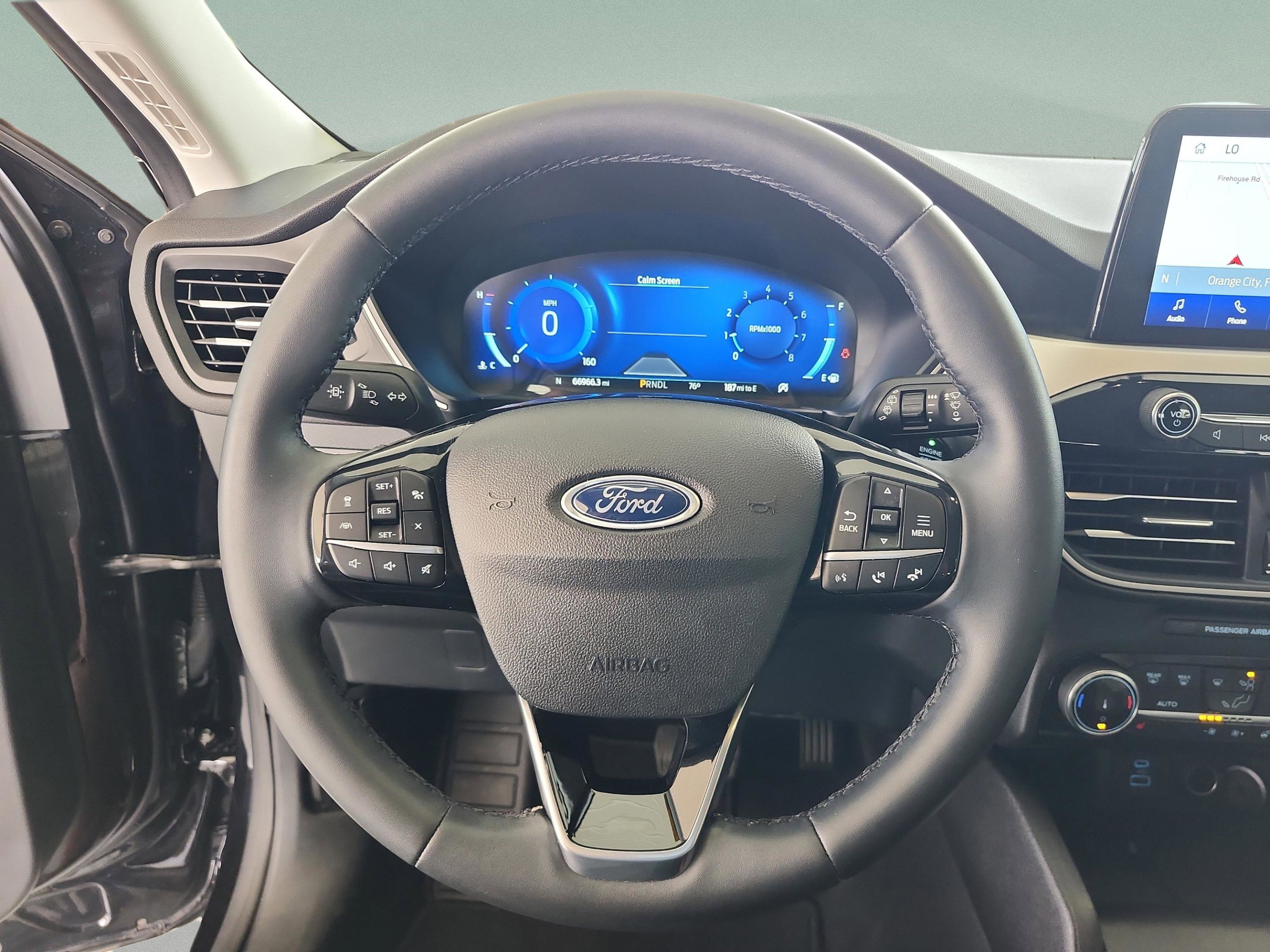 Certified 2022 Ford Escape SEL w/ Technology Package FWD image 9