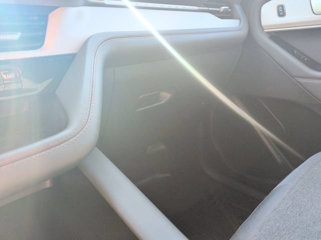 Certified 2025 Ford Explorer Active AWD/4WD image 31