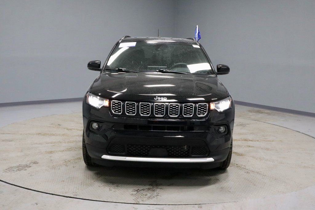 Used 2024 Jeep Compass Limited image 8