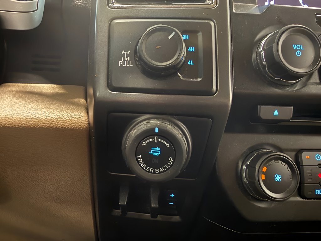Certified 2018 Ford F150 XLT w/ Equipment Group 302A Luxury AWD/4WD image 22