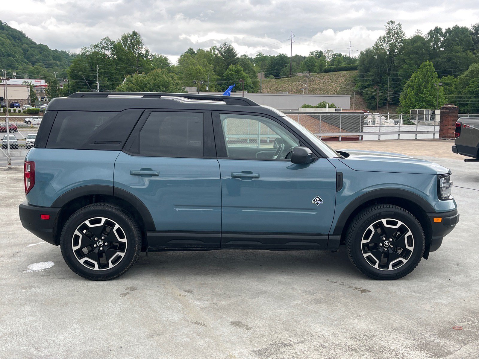 Certified 2021 Ford Bronco Sport Outer Banks AWD/4WD image 2
