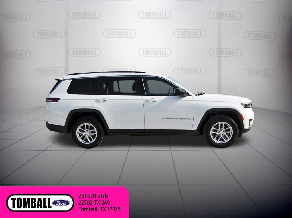 Used 2022 Jeep Grand Cherokee L Laredo w/ Luxury Tech Group I AWD/4WD image 8