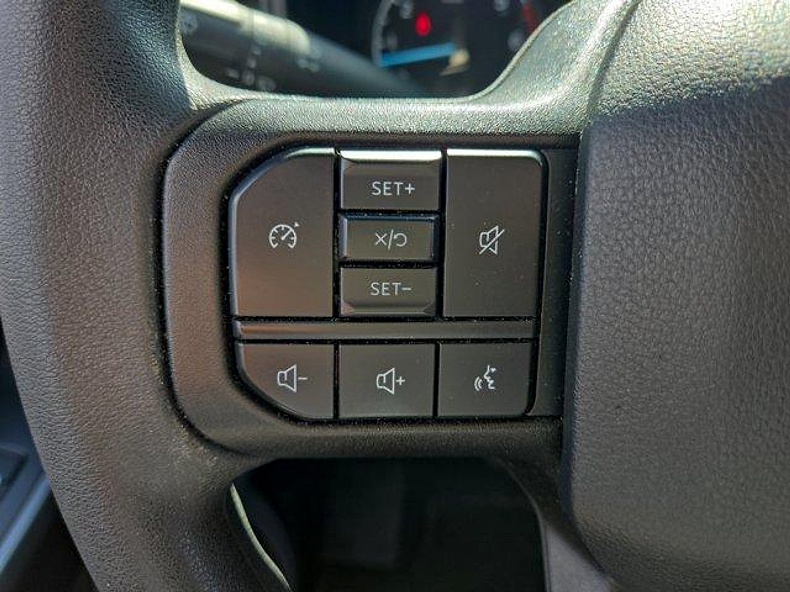 Certified 2025 Ford F250 XLT AWD/4WD image 14
