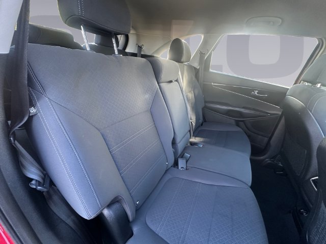 Used 2018 Kia Sorento AWD image 18