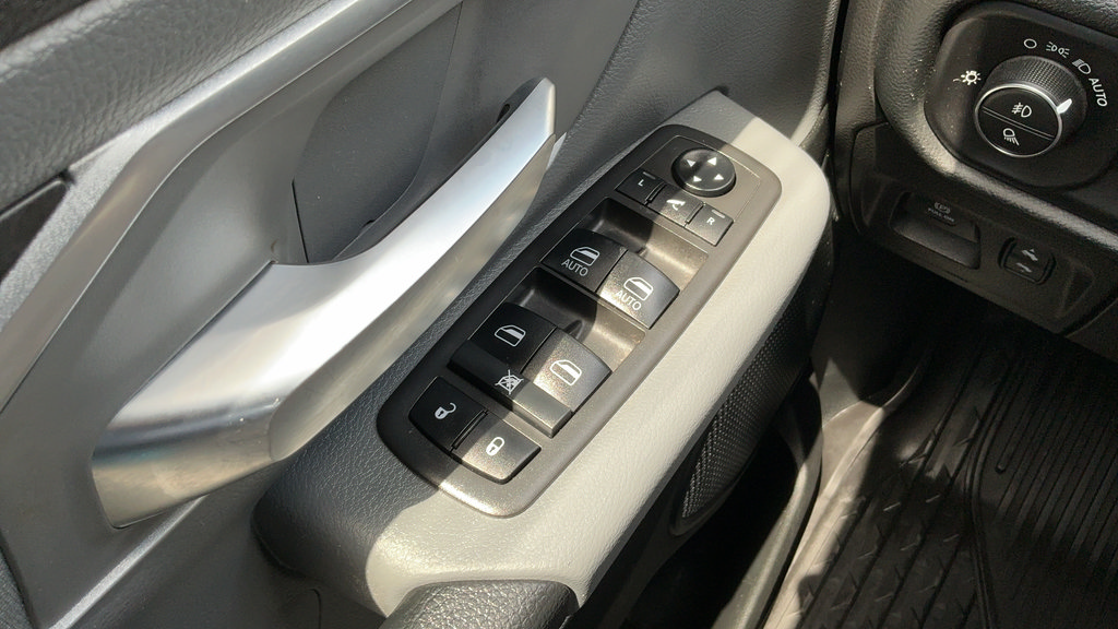 Used 2021 RAM 1500 Lone Star RWD image 14