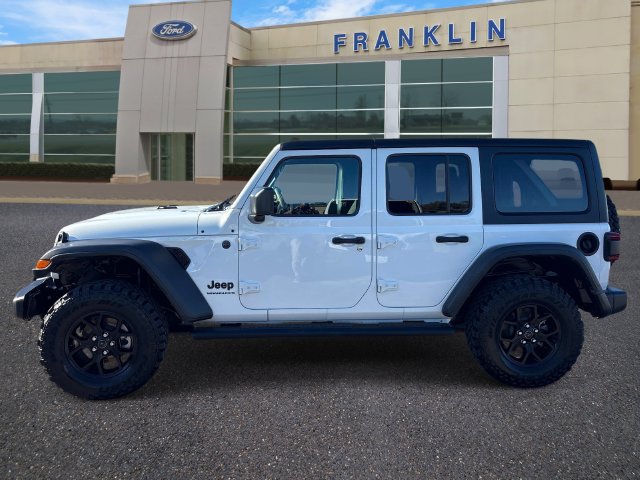 Used 2024 Jeep Wrangler Unlimited Sport AWD/4WD image 4