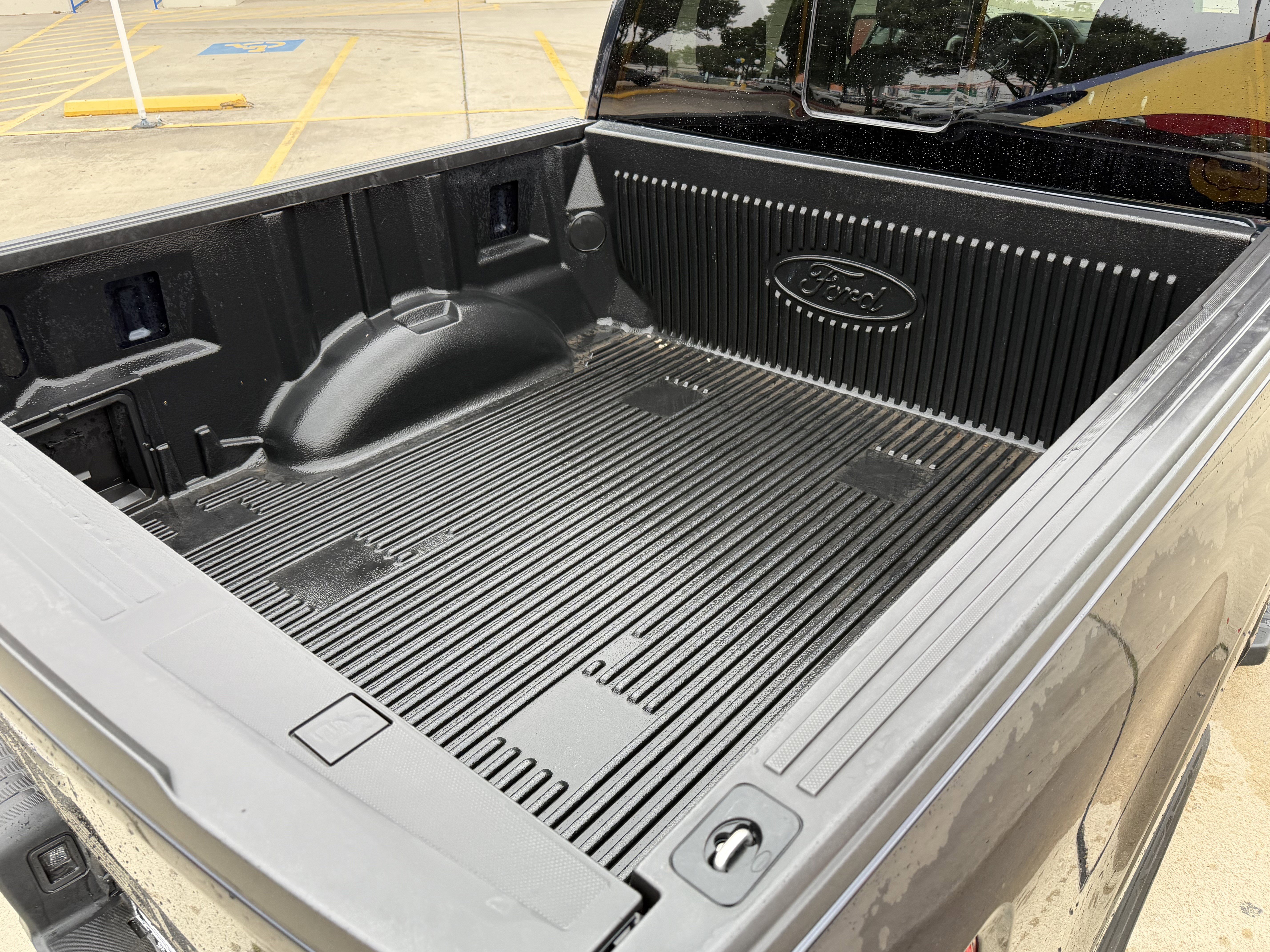 Certified 2022 Ford F150 Lariat RWD image 7