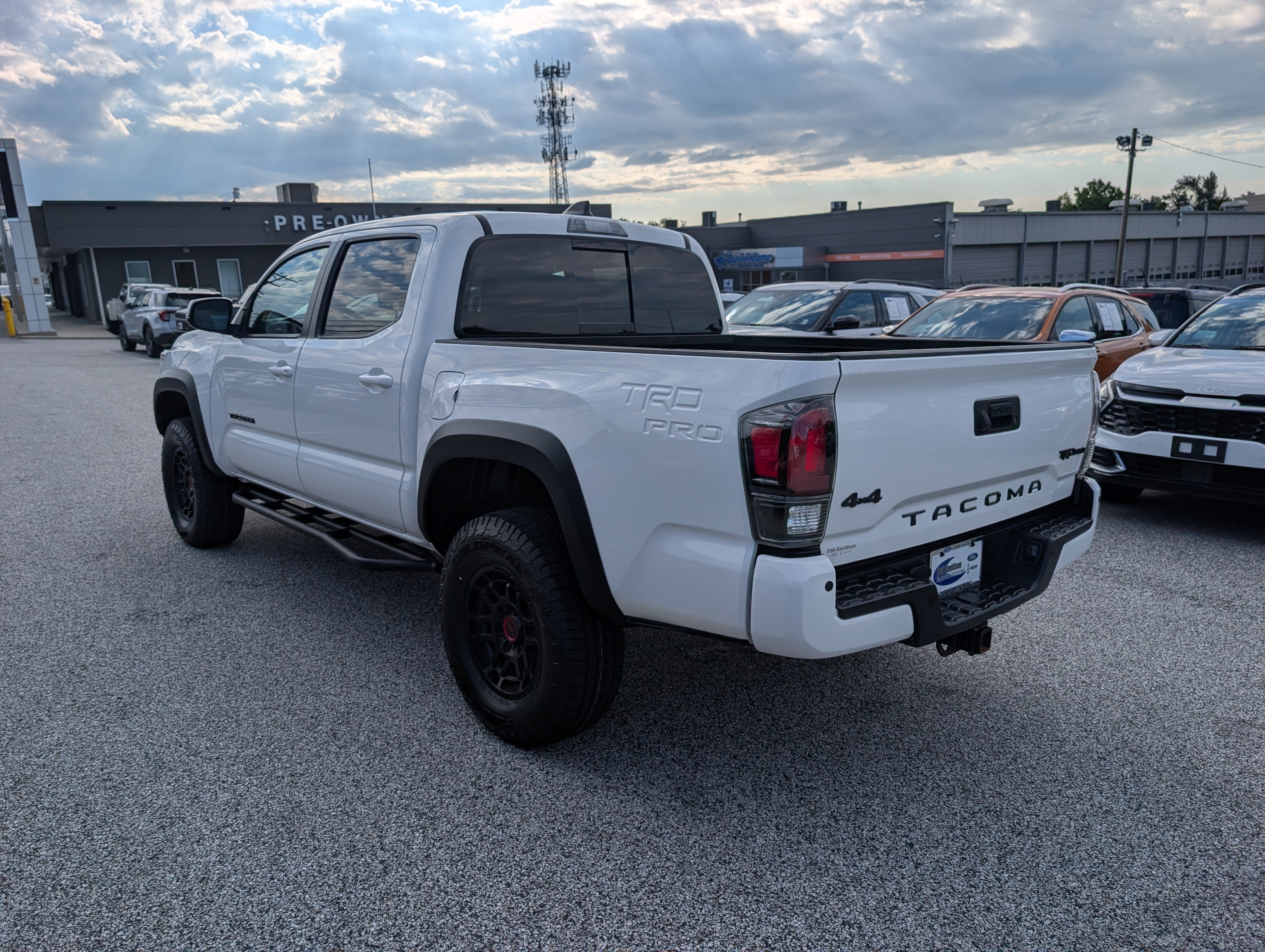 Used 2022 Toyota Tacoma TRD Pro AWD/4WD image 5