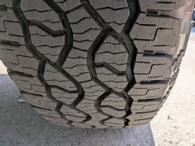 Certified 2022 Ford F150 Lariat w/ Equipment Group 502A High image 12