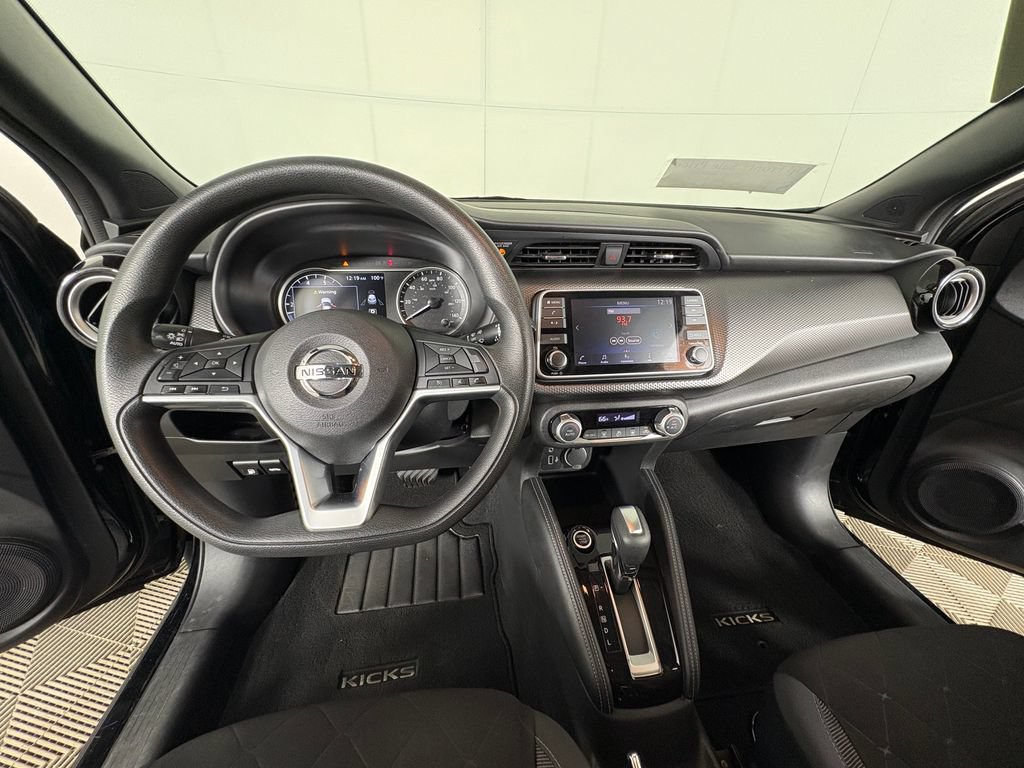 Used 2019 Nissan Kicks SV FWD image 7