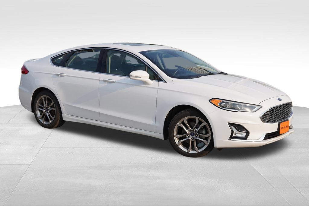 Certified 2020 Ford Fusion Titanium FWD image 2
