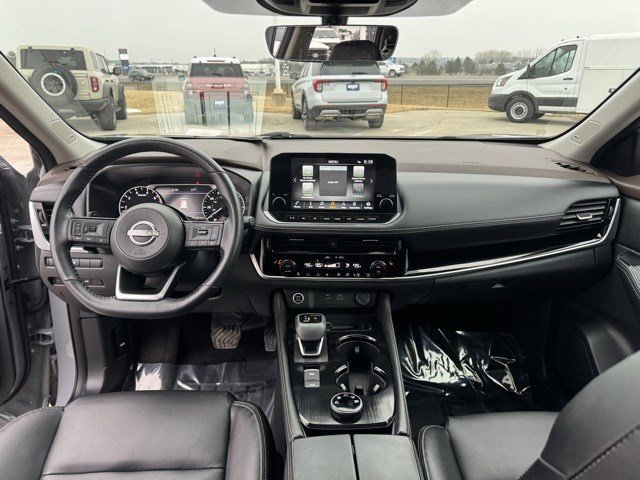 Used 2022 Nissan Rogue SL w/ SL Premium Package image 29