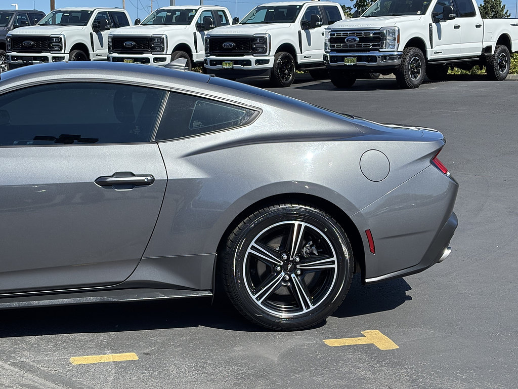 Certified 2024 Ford Mustang Coupe RWD image 11