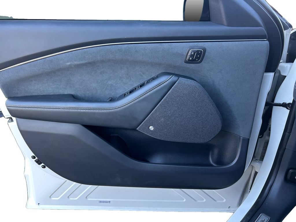 Certified 2023 Ford Mustang Mach-E GT AWD/4WD image 17