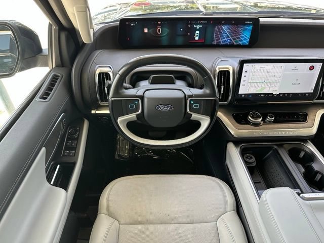 Certified 2025 Ford Expedition Max Platinum w/ Driver's Package AWD/4WD image 13