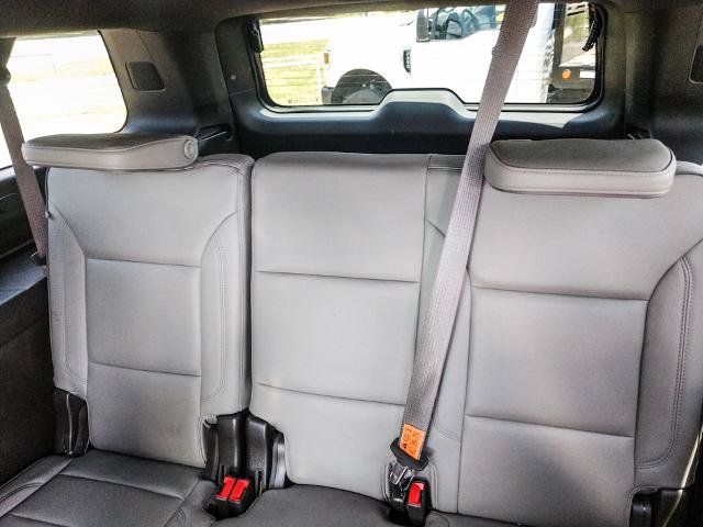 Used 2023 GMC Yukon XL SLT w/ SLT Premium Package RWD image 16