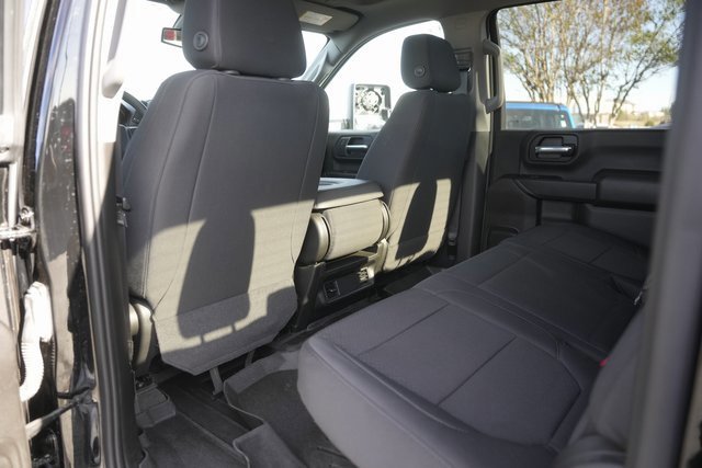 Used 2023 Chevrolet Silverado 2500 Custom w/ Custom Value Package image 11