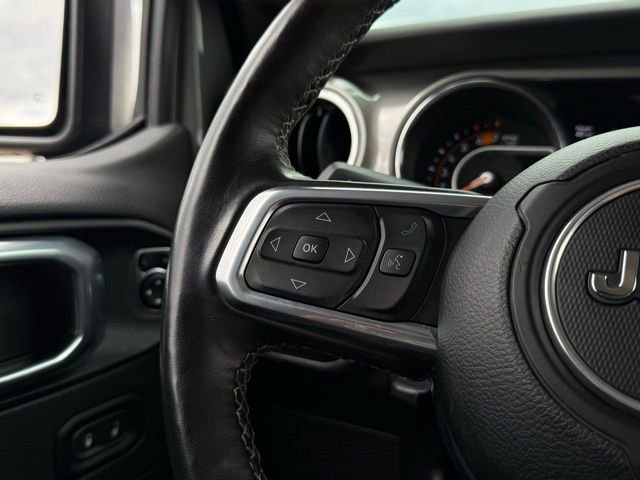 Used 2023 Jeep Wrangler Unlimited Sahara w/ Cold Weather Group AWD/4WD image 11