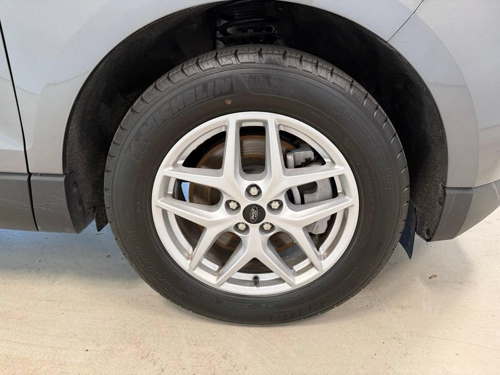 Certified 2024 Ford Edge SEL w/ Convenience Package AWD/4WD image 12