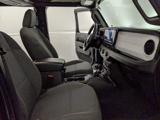 Used 2025 Jeep Gladiator Sport AWD/4WD image 23
