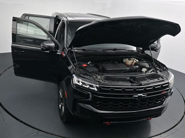 Used 2023 Chevrolet Tahoe Z71 w/ Luxury Package AWD/4WD image 39