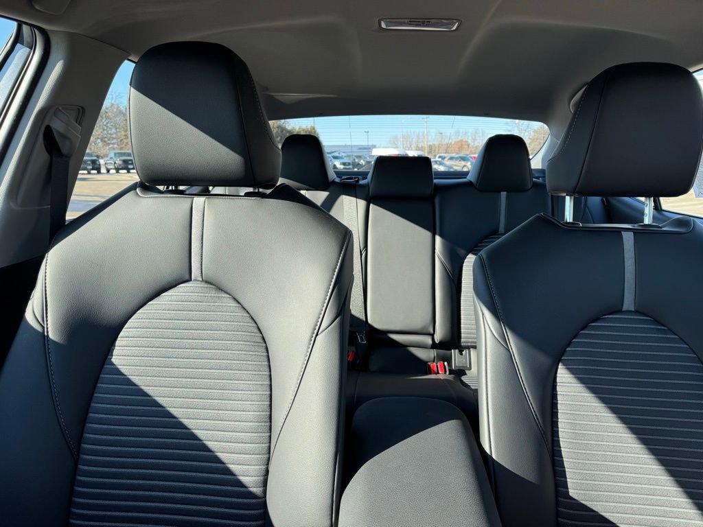 Used 2024 Toyota Camry SE image 22