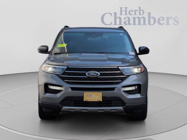 Certified 2023 Ford Explorer XLT w/ Equipment Group 202A AWD/4WD image 2