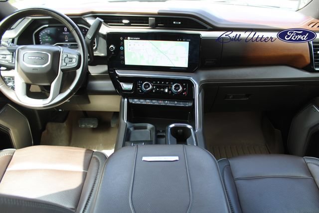 Used 2024 GMC Sierra 2500 Denali w/ Denali Reserve Package AWD/4WD image 16