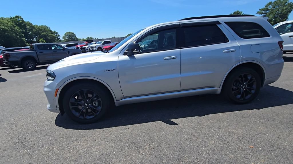 Used 2025 Dodge Durango R/T AWD/4WD image 16