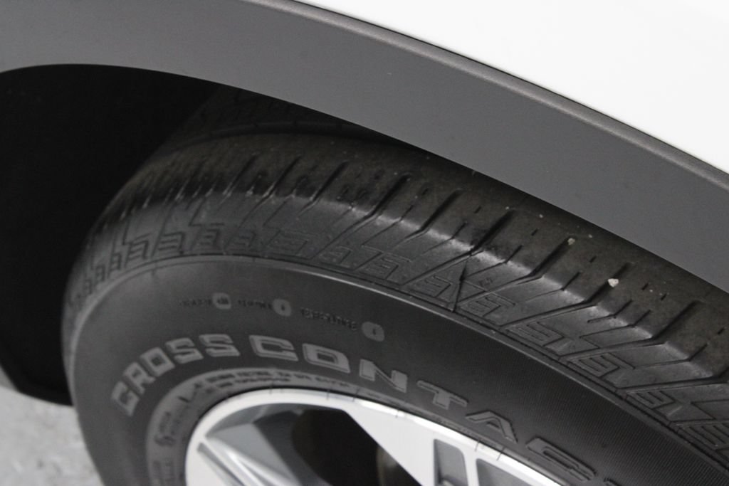 Used 2024 Chevrolet Blazer LT w/ Convenience Package FWD image 19