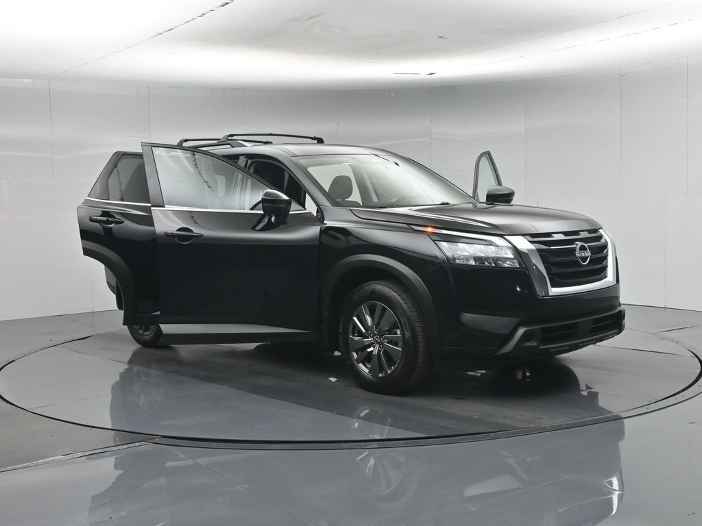 Used 2025 Nissan Pathfinder SV w/ SV Premium Package AWD/4WD image 36