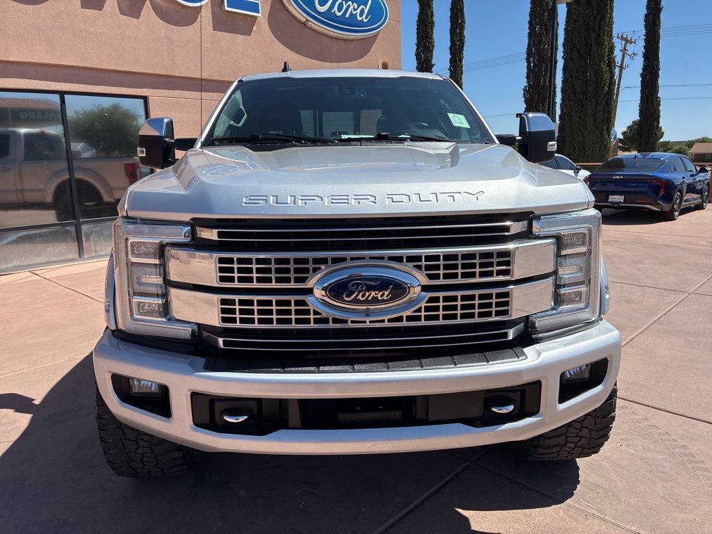 Certified 2019 Ford F250 Platinum w/ Platinum Ultimate Package AWD/4WD image 12