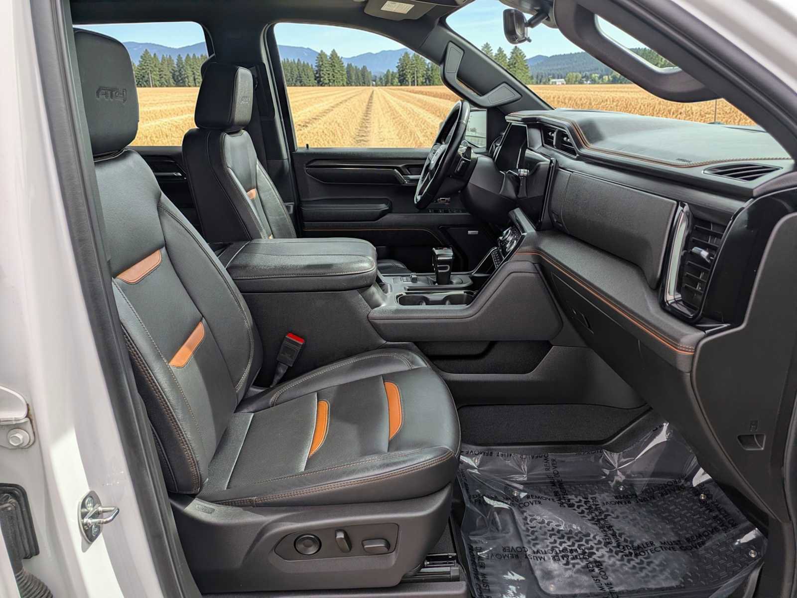 Used 2024 GMC Sierra 1500 AT4 w/ Technology Package image 21