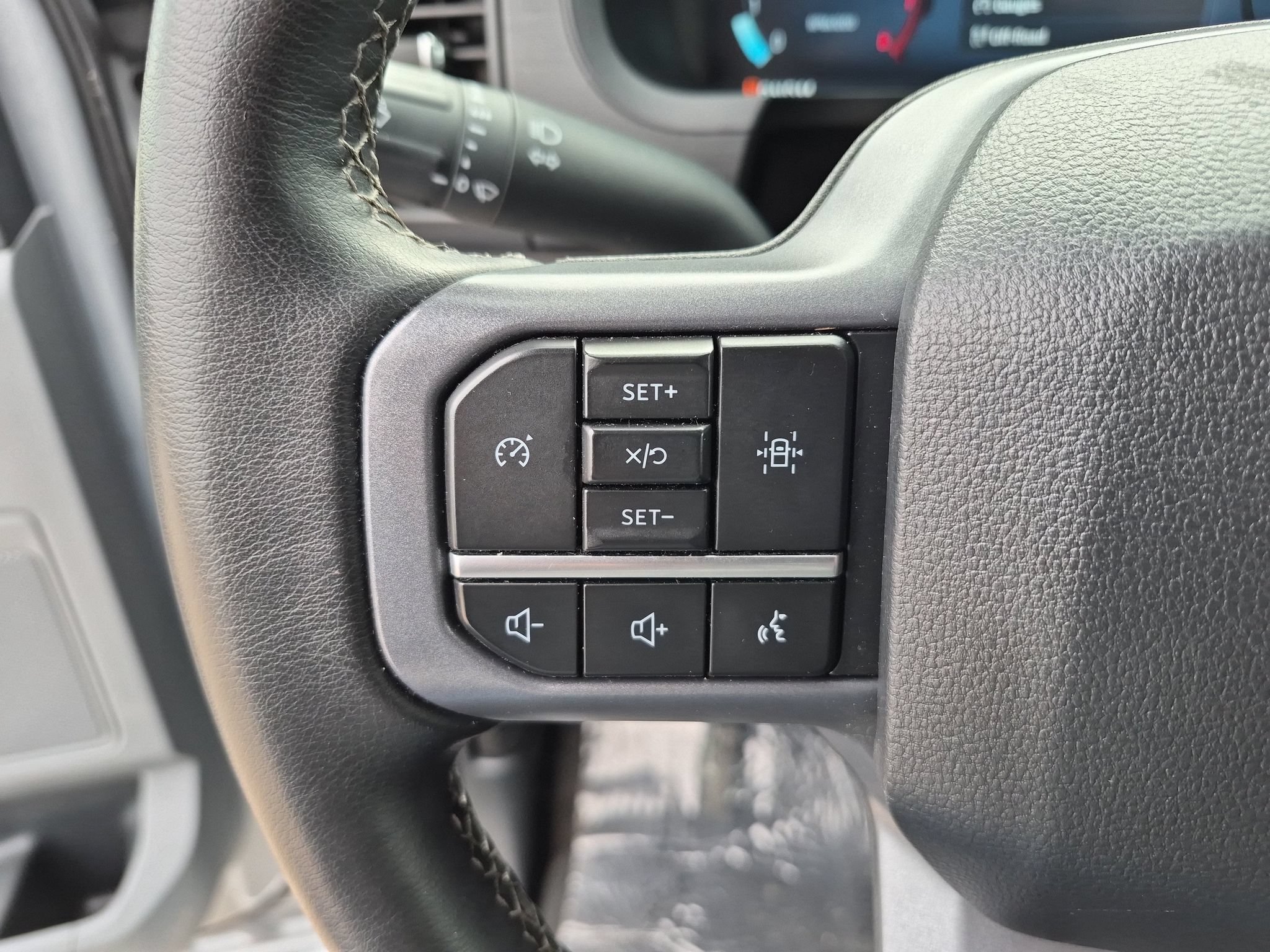 Certified 2025 Ford F150 XLT w/ Equipment Group 301A Standard AWD/4WD image 19