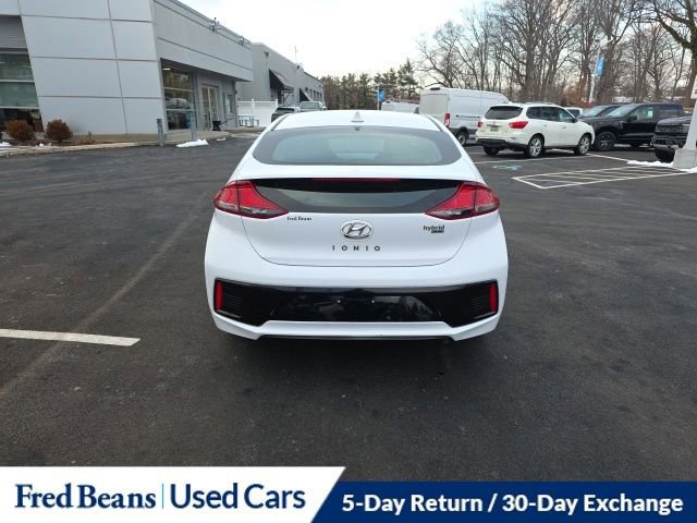 Used 2018 Hyundai Ioniq Blue image 4