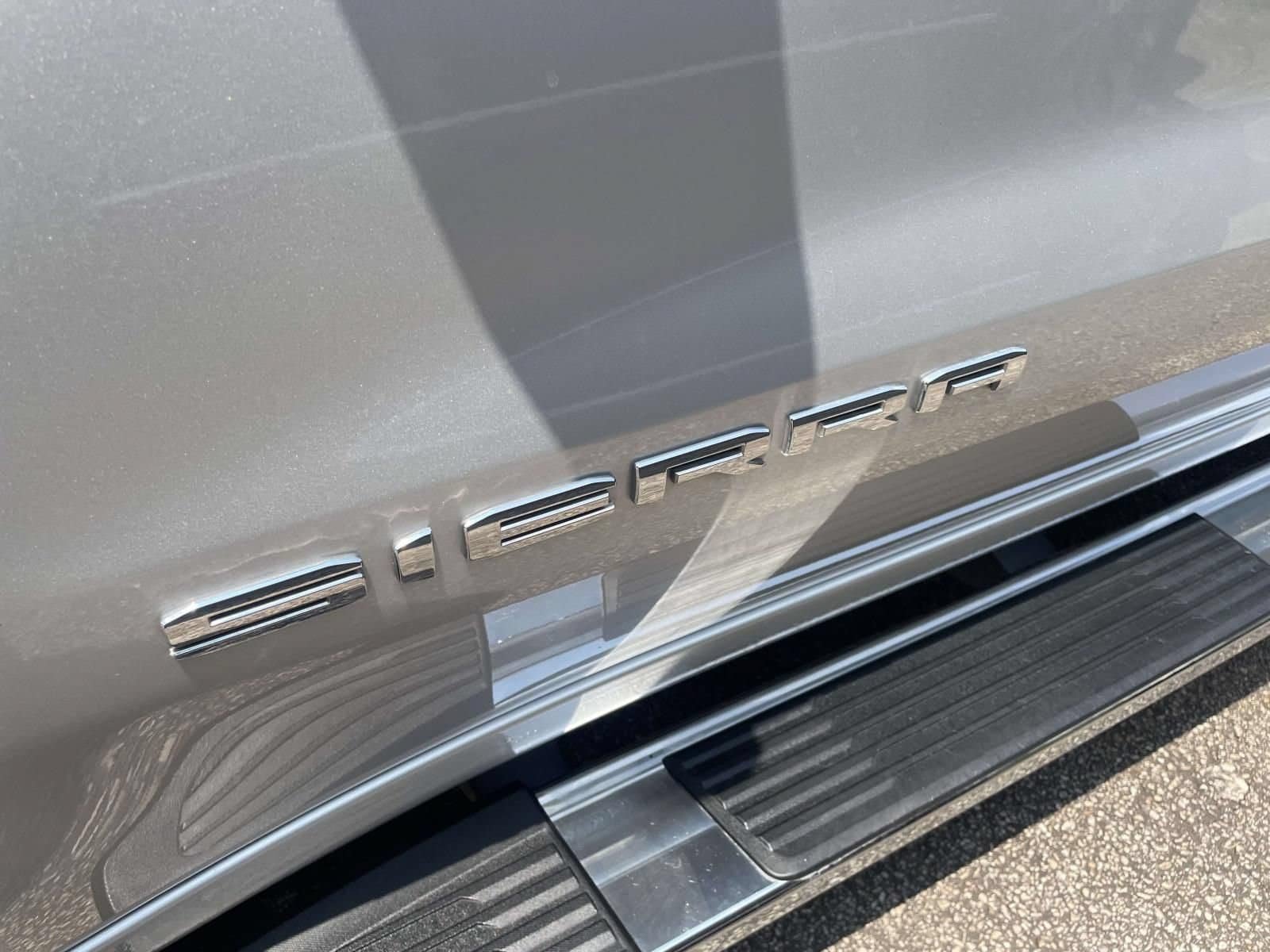Used 2021 GMC Sierra 1500 SLE RWD image 6