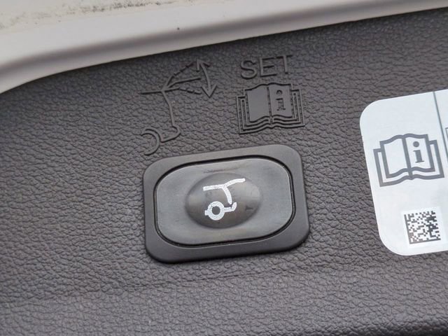 Certified 2017 Ford Escape Titanium w/ Equipment Group 301A FWD image 14