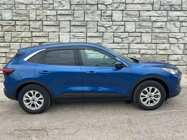 Certified 2023 Ford Escape Active w/ Tech Pack #2 AWD/4WD image 6