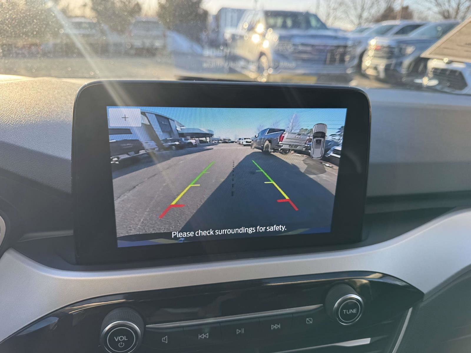 Certified 2022 Ford Escape SEL w/ Technology Package image 28